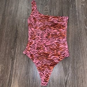 Zebra Aritzia bodysuit